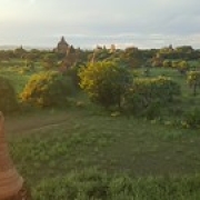 Bagan, quand le soleil décline... • <a style="font-size:0.8em;" href="http://www.flickr.com/photos/22252278@N05/32437027482/" target="_blank">View on Flickr</a>