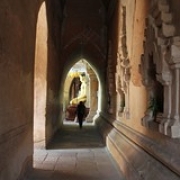 Ananda temple Ananda temple • <a style="font-size:0.8em;" href="http://www.flickr.com/photos/22252278@N05/31748007914/" target="_blank">View on Flickr</a>