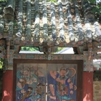 Le temple Bulguksa Le temple Bulguksa • <a style="font-size:0.8em;" href="http://www.flickr.com/photos/22252278@N05/22506287391/" target="_blank">View on Flickr</a>