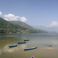 Pokhara lac Phewa Pokhara lac Phewa • <a style="font-size:0.8em;" href="http://www.flickr.com/photos/22252278@N05/21705231060/" target="_blank">View on Flickr</a>