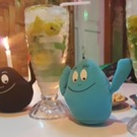 Mojitos pour bien finir la journée Mojitos pour bien finir la journée • <a style="font-size:0.8em;" href="http://www.flickr.com/photos/22252278@N05/32954546596/" target="_blank">View on Flickr</a>