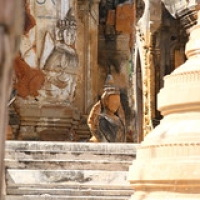 Tharkhaung buddha par ci Tharkhaung buddha par ci • <a style="font-size:0.8em;" href="http://www.flickr.com/photos/22252278@N05/32994845125/" target="_blank">View on Flickr</a>