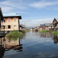 Tous les villages sont sur pilotis Tous les villages sont sur pilotis • <a style="font-size:0.8em;" href="http://www.flickr.com/photos/22252278@N05/32150196574/" target="_blank">View on Flickr</a>