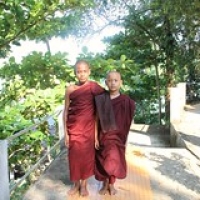 Jeunes moines à la Myaw Yit Pagoda Jeunes moines à la Myaw Yit Pagoda • <a style="font-size:0.8em;" href="http://www.flickr.com/photos/22252278@N05/36274330230/" target="_blank">View on Flickr</a>