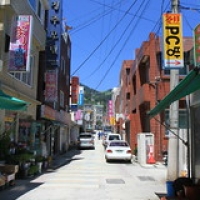 Ulleungdo : Jeo-Dong Ulleungdo : Jeo-Dong • <a style="font-size:0.8em;" href="http://www.flickr.com/photos/22252278@N05/22309630185/" target="_blank">View on Flickr</a>