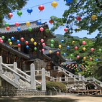 Le temple Bulguksa • <a style="font-size:0.8em;" href="http://www.flickr.com/photos/22252278@N05/21872437354/" target="_blank">View on Flickr</a>