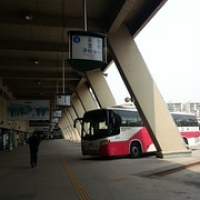 Bus Seoul Pohang Bus Seoul Pohang • <a style="font-size:0.8em;" href="http://www.flickr.com/photos/22252278@N05/22437459435/" target="_blank">View on Flickr</a>