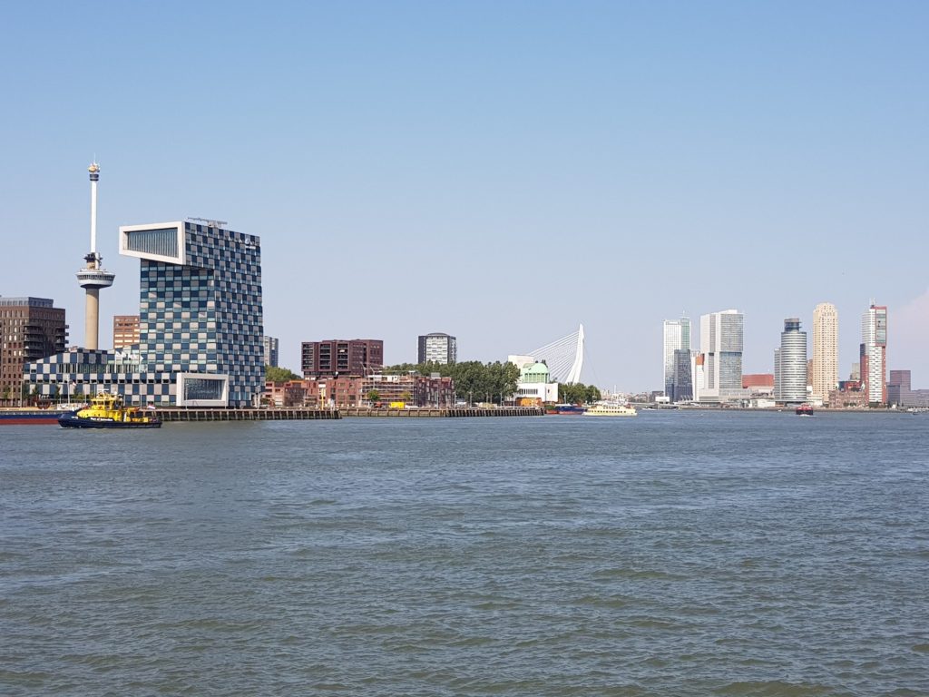 la belles skyline de Rotterdam