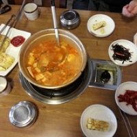 Kimchi stew with pork Kimchi stew with pork • <a style="font-size:0.8em;" href="http://www.flickr.com/photos/22252278@N05/22441041116/" target="_blank">View on Flickr</a>