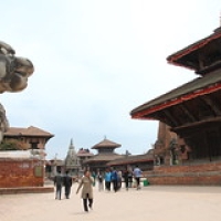 Bahktapur Durbar square Bahktapur Durbar square • <a style="font-size:0.8em;" href="http://www.flickr.com/photos/22252278@N05/21640618791/" target="_blank">View on Flickr</a>